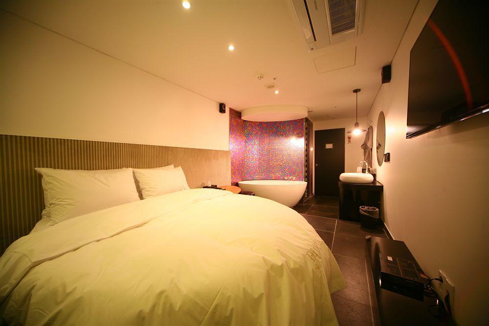 Diva Hotel Seoel Buitenkant foto