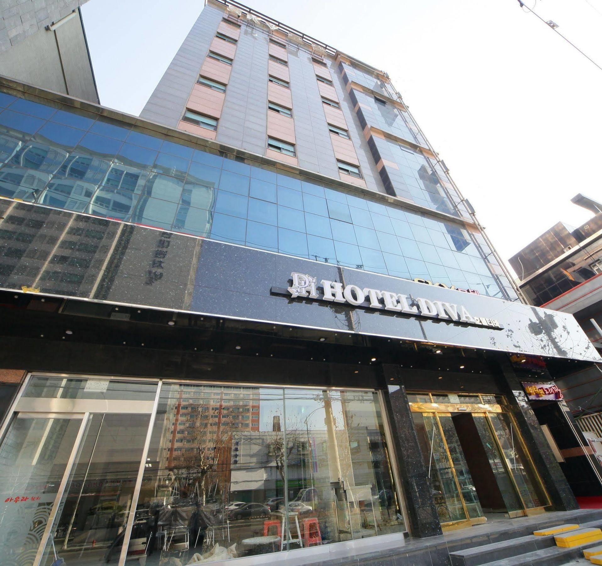 Diva Hotel Seoel Buitenkant foto